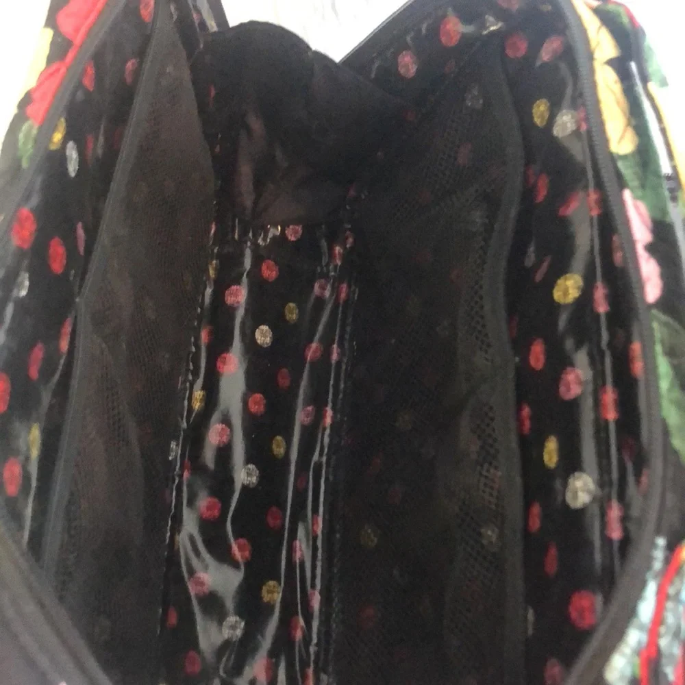 VERA BRADLEY large Havanna Rose  & THIRTY ONE make up case cosmetic travel bags